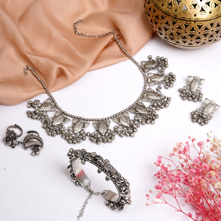 Teejh Bindiya Silver Oxidised Jewelry Gift Set