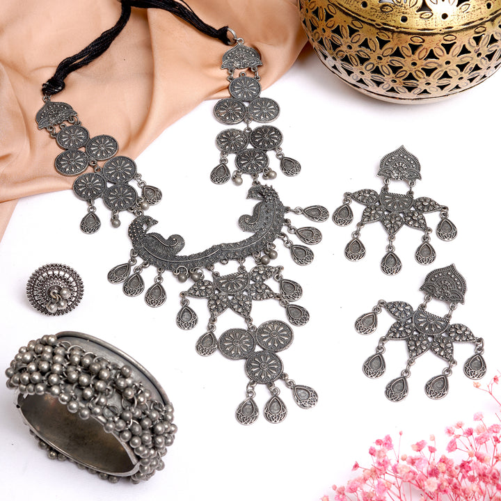 Teejh Shya Silver Oxidised Jewelry Gift Set