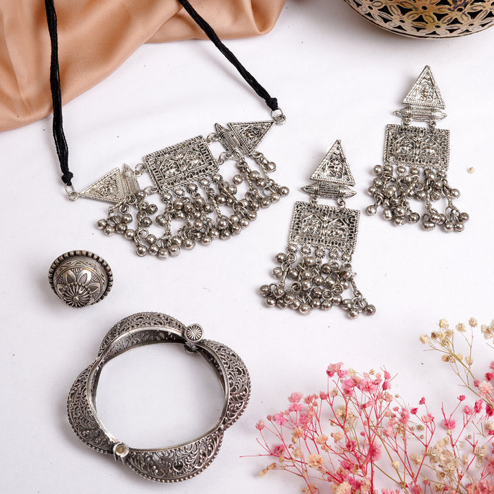 Teejh Kaashi Silver Oxidised Jewelry Gift Set