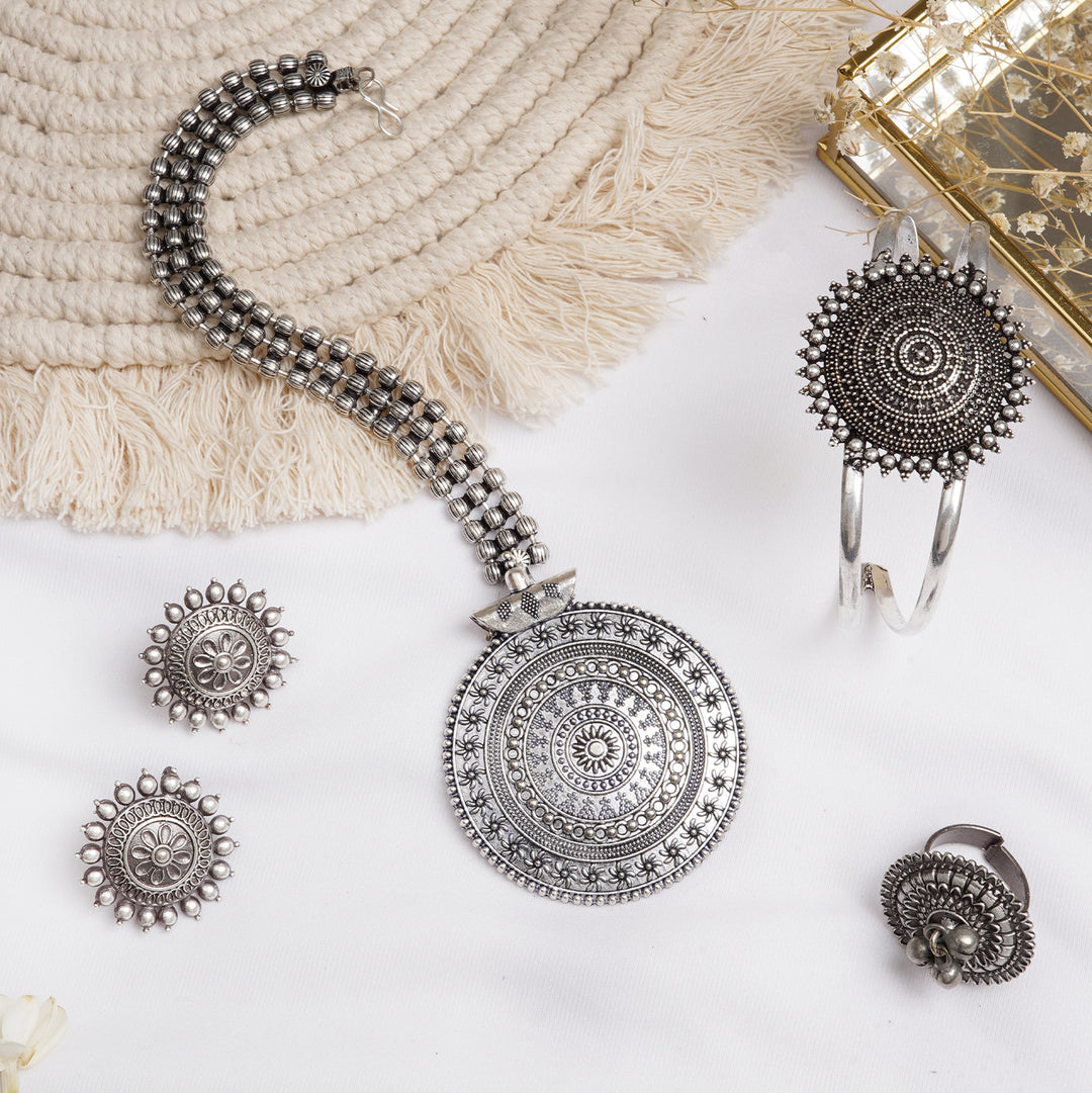 Teejh Feral Silver Oxidised Jewelry Gift Set