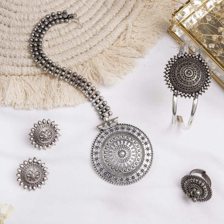 Teejh Feral Silver Oxidised Jewelry Gift Set