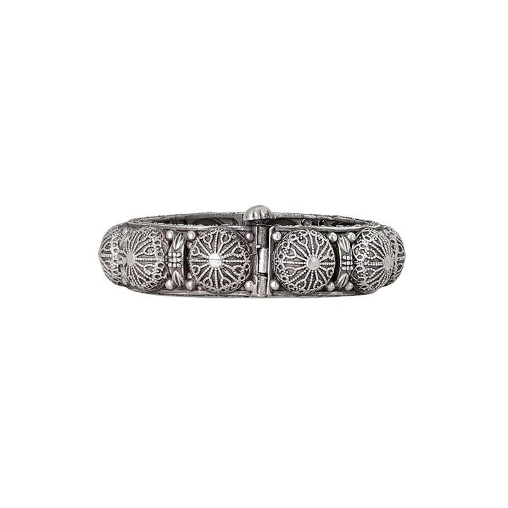 Teejh Lasritha Silver Oxidised Jewelry Gift Set