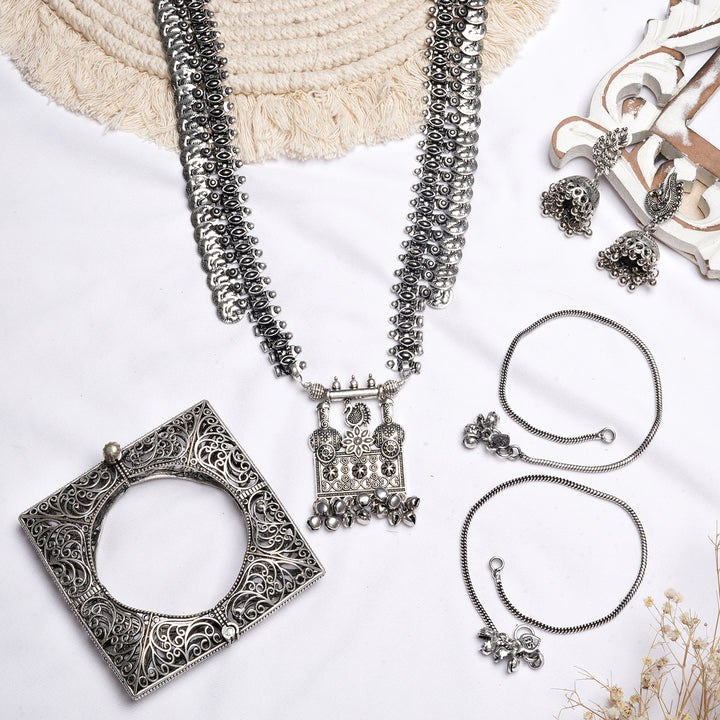 Teejh Achal Silver Oxidised Jewelry Gift Set