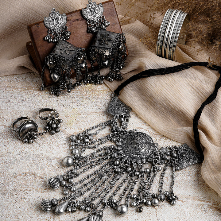 TEEJH NAKSHATRA SILVER OXIDISED JEWELRY GIFT SET