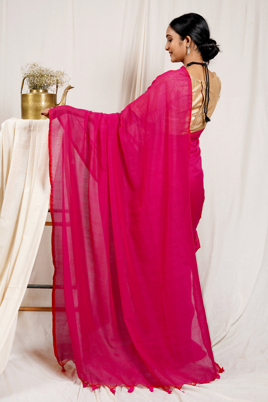 Teejh Taffy Mulmul Pink Cotton Saree