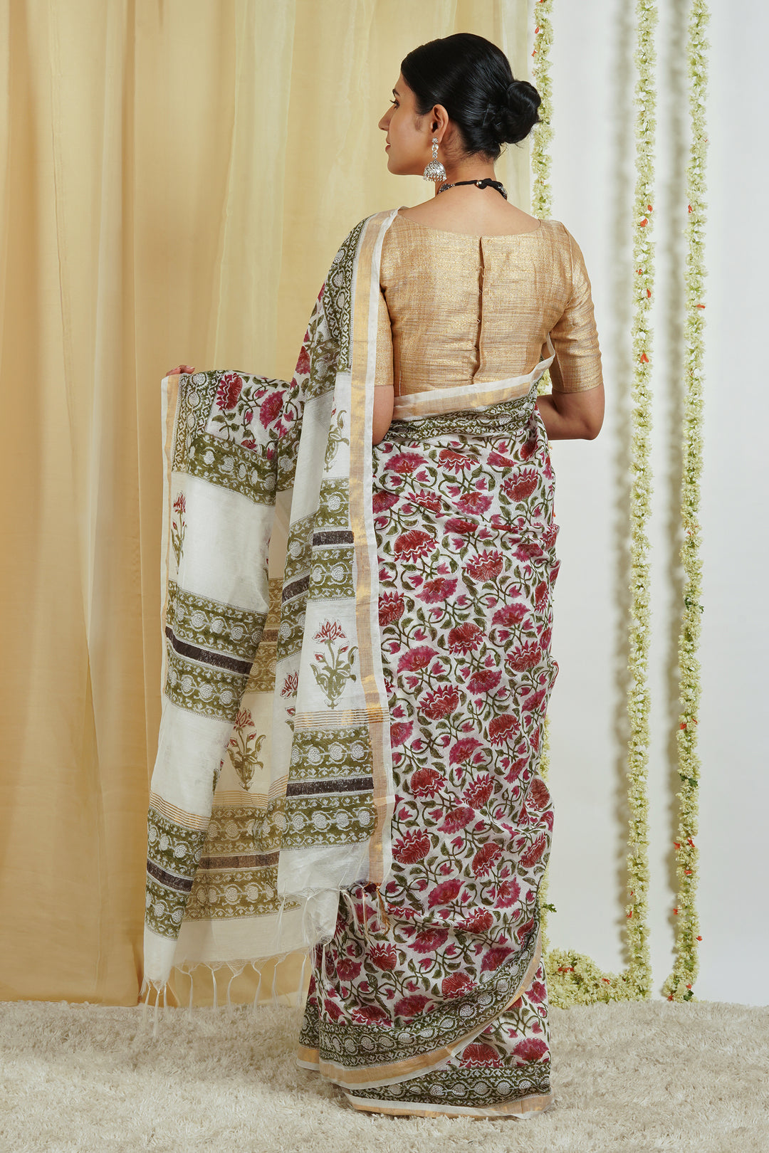 Teejh Vyakhya White and Pink Block Print Chanderi Cotton Saree With Blouse Piece