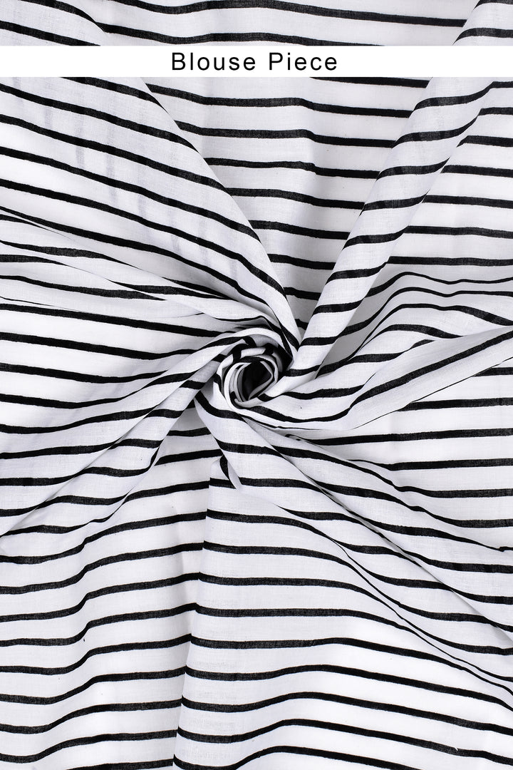 Teejh Liya Black Cotton Saree with Blouse Piece