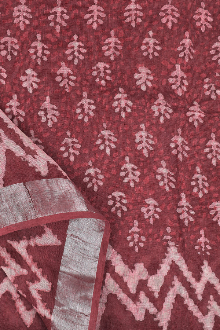 Teejh Nirvi Maroon Linen Saree With Blouse Piece.