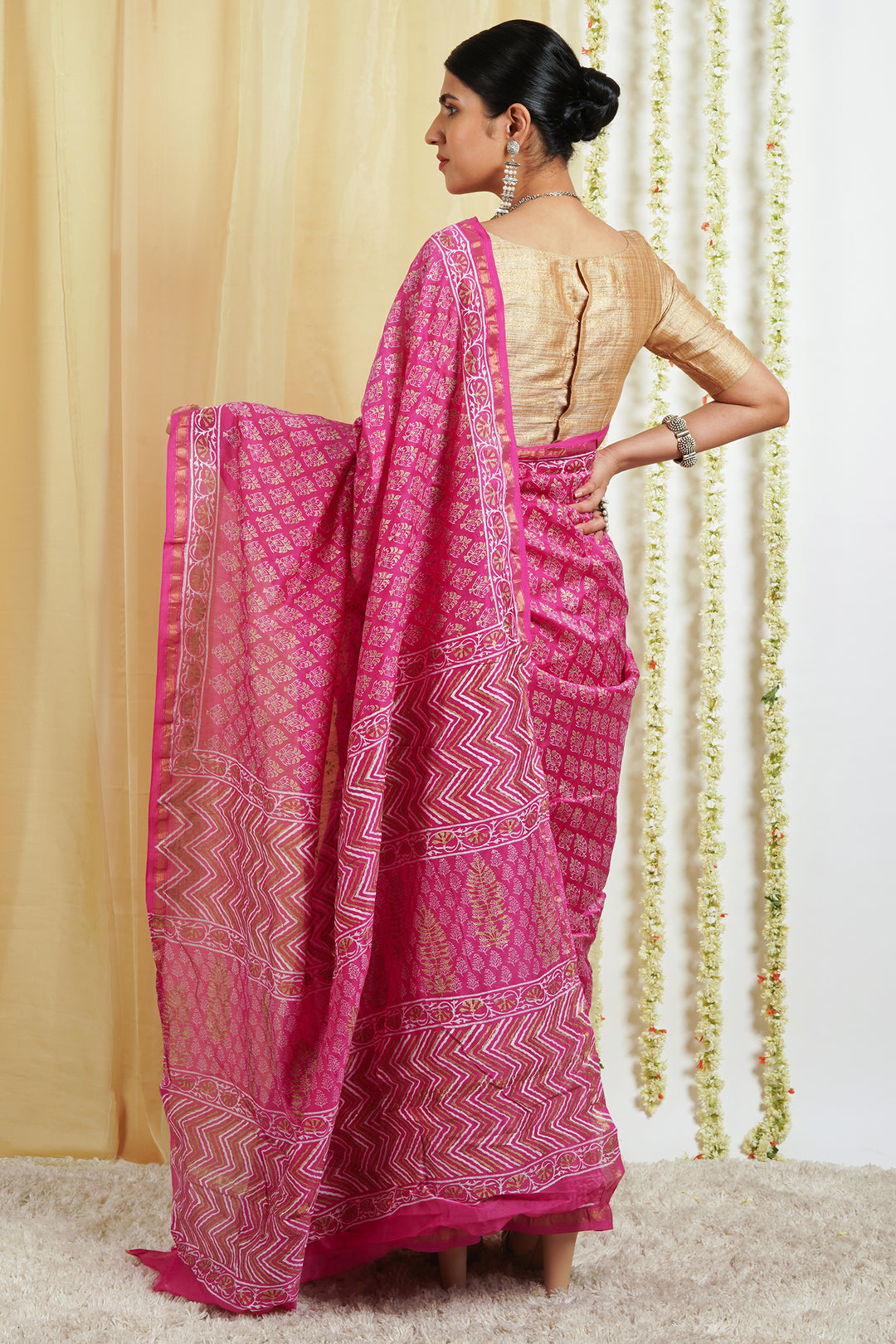 Teejh Tavisa Block Print Chanderi Silk Saree with Blouse Piece