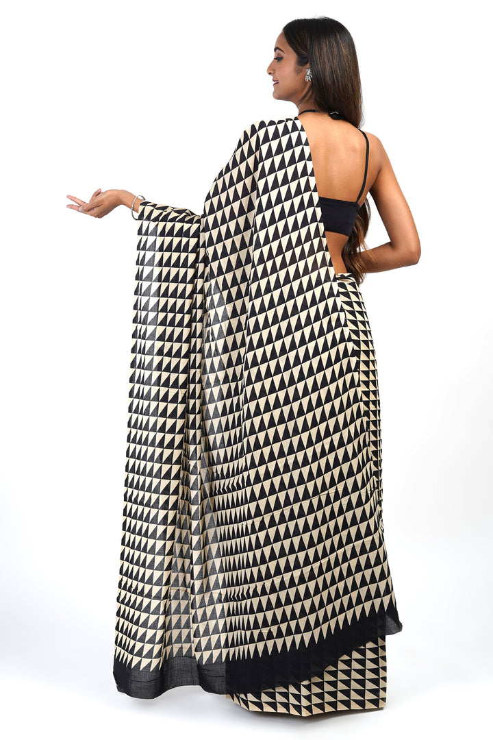 Teejh Ruhani Black and Beige Cotton Saree With Blouse Piece