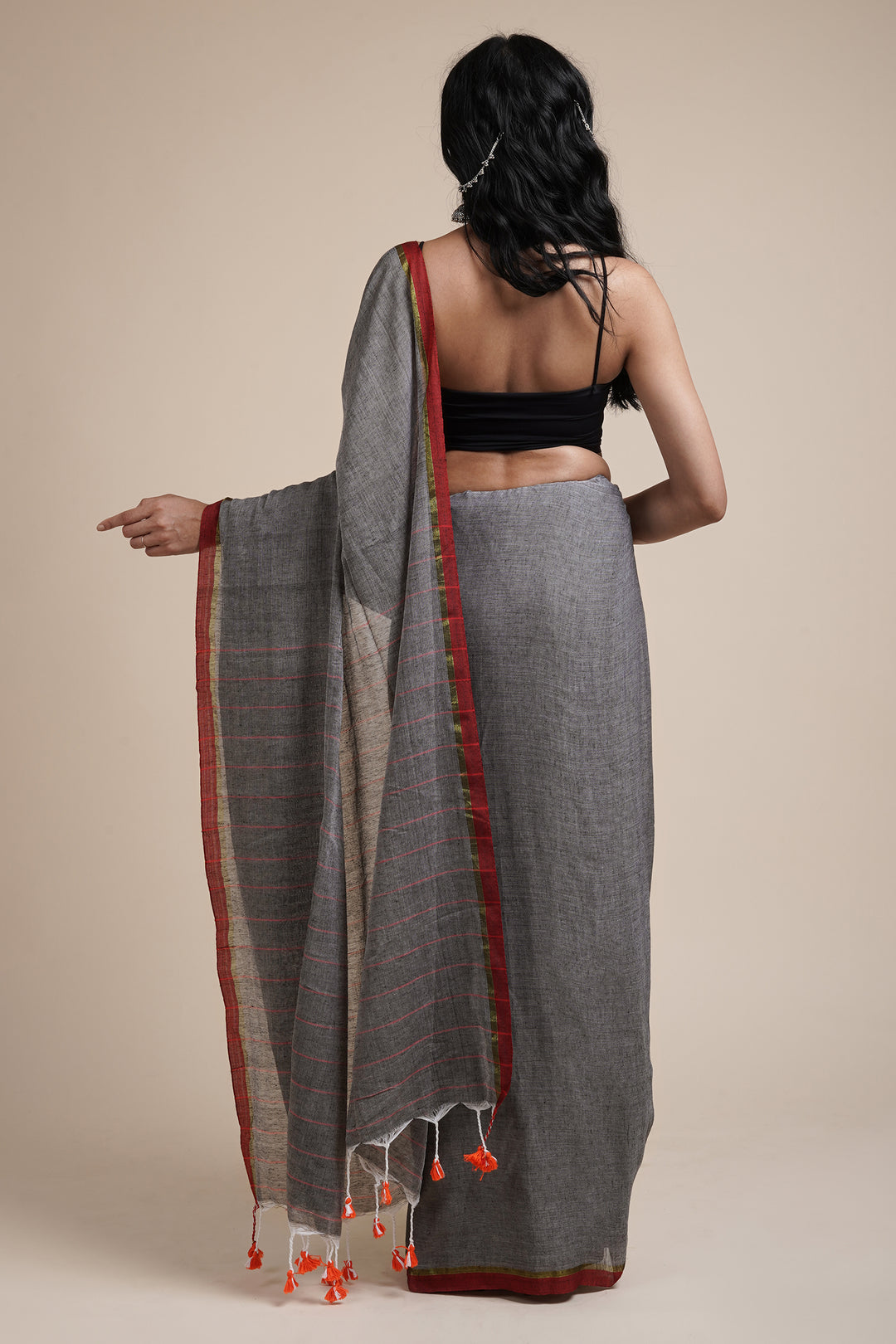 Teejh Kaira Grey Mulmul Saree