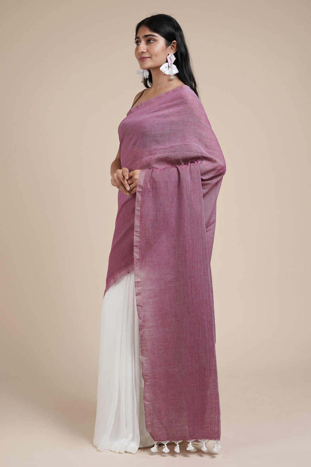 Teejh Iqra Onion Pink &amp; White Mulmul Saree