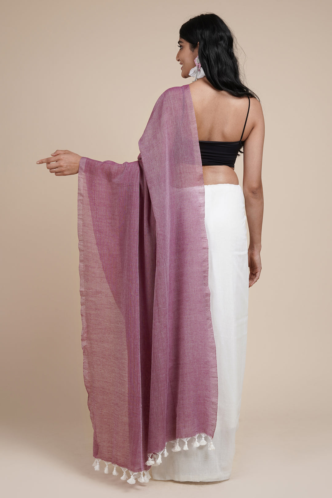 Teejh Iqra Onion Pink &amp; White Mulmul Saree