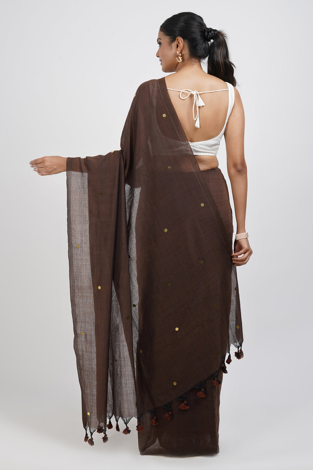 Teejh Savali Brown Mulmul Saree