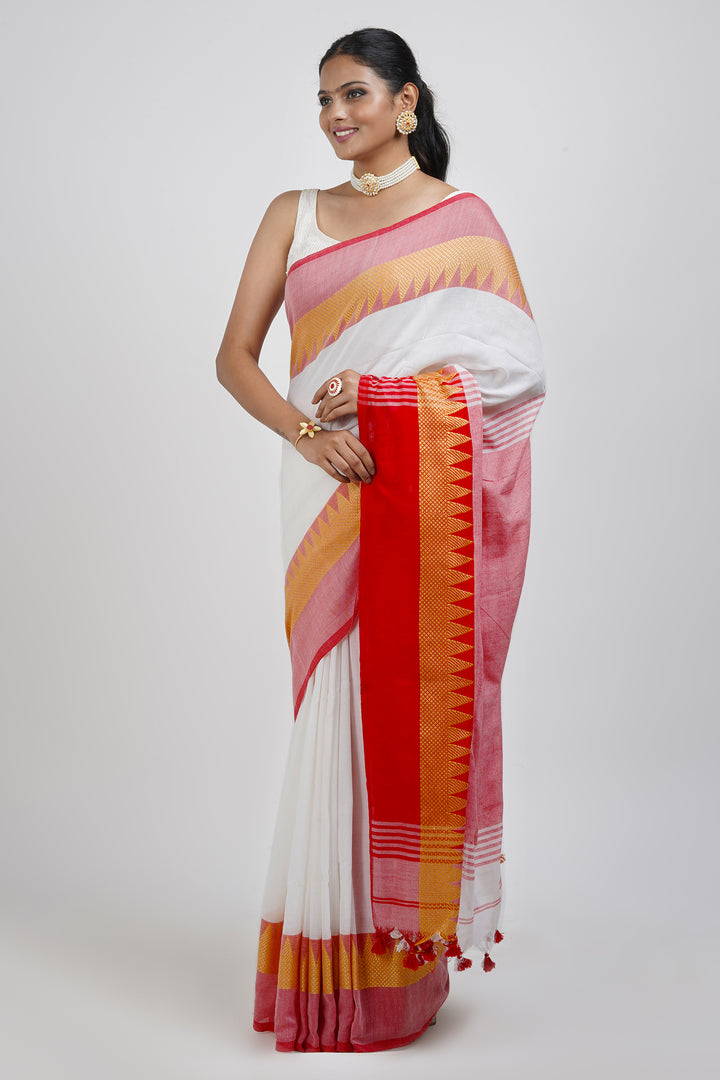 Teejh Aachal White &amp; Red Soft Cotton saree