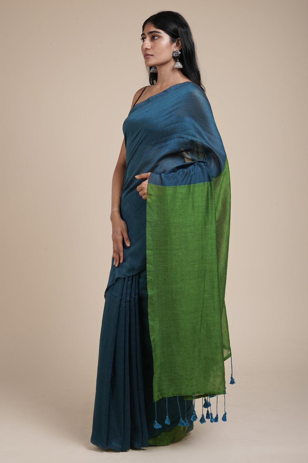 Teejh Varuni Deep Blue &amp; Green Mulmul Saree