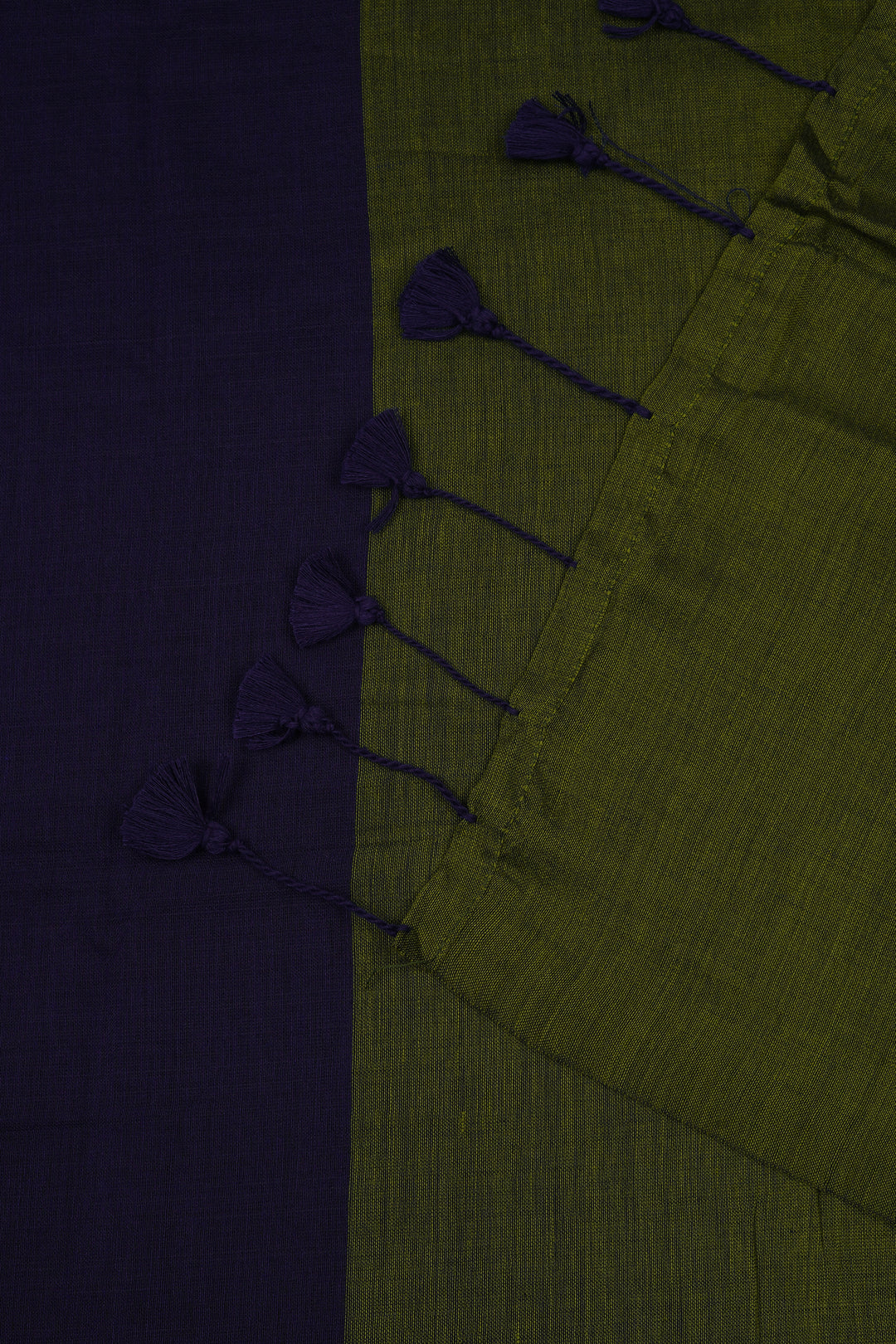 Teejh Varuni Blue &amp; Olive Green Mulmul Saree