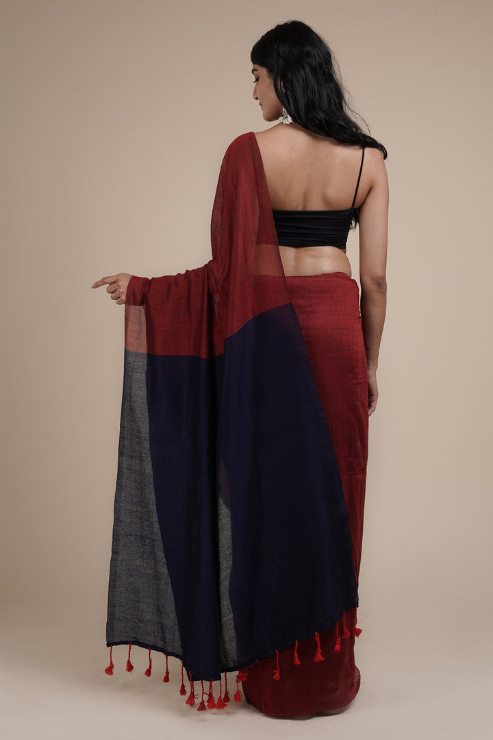 Teejh Varuni Maroon &amp; Navy Blue Mulmul Saree