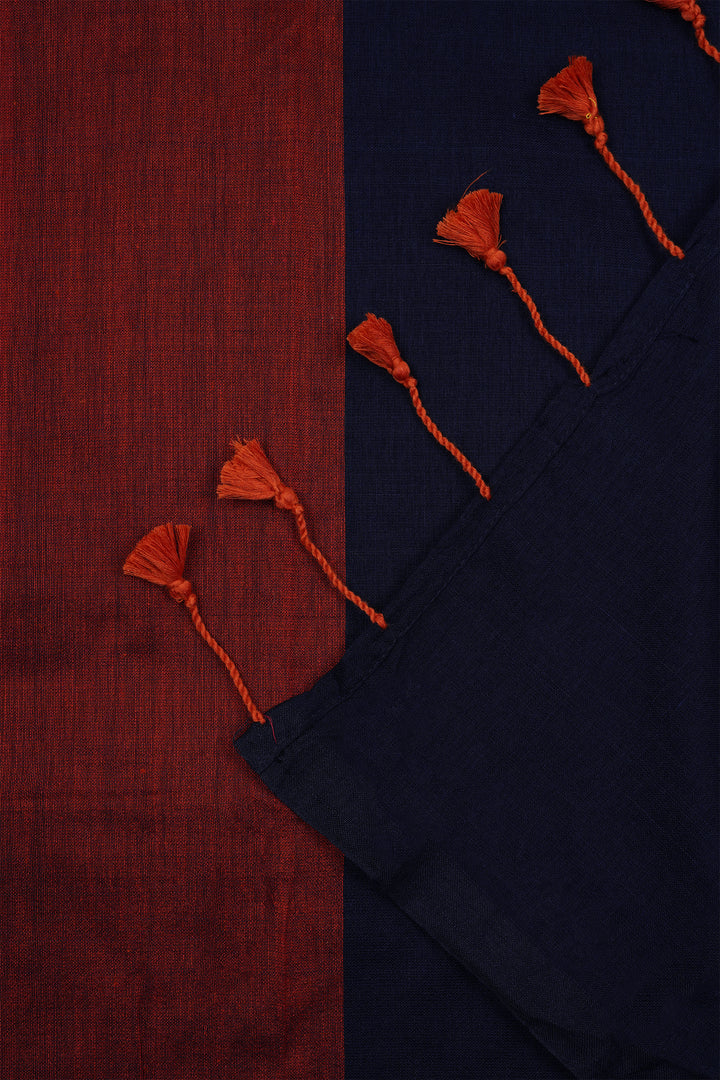 Teejh Varuni Maroon &amp; Navy Blue Mulmul Saree