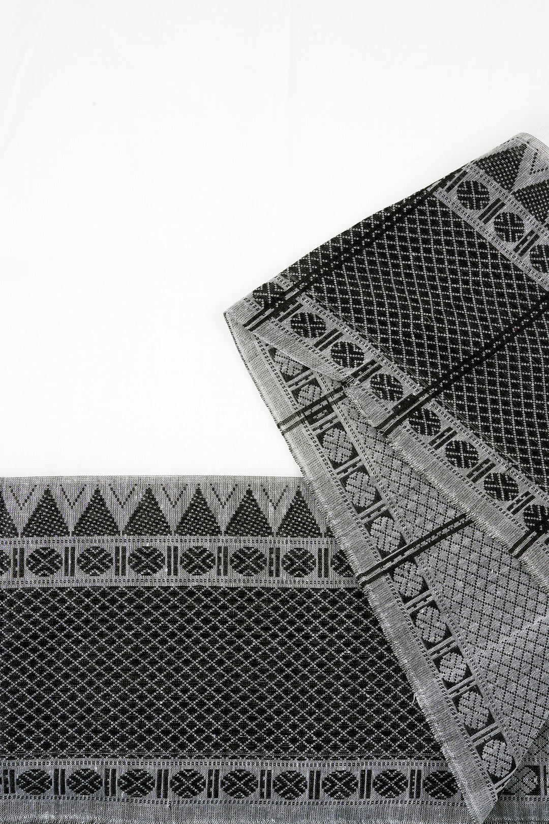 Teejh Jaina Off White Handwoven Saree