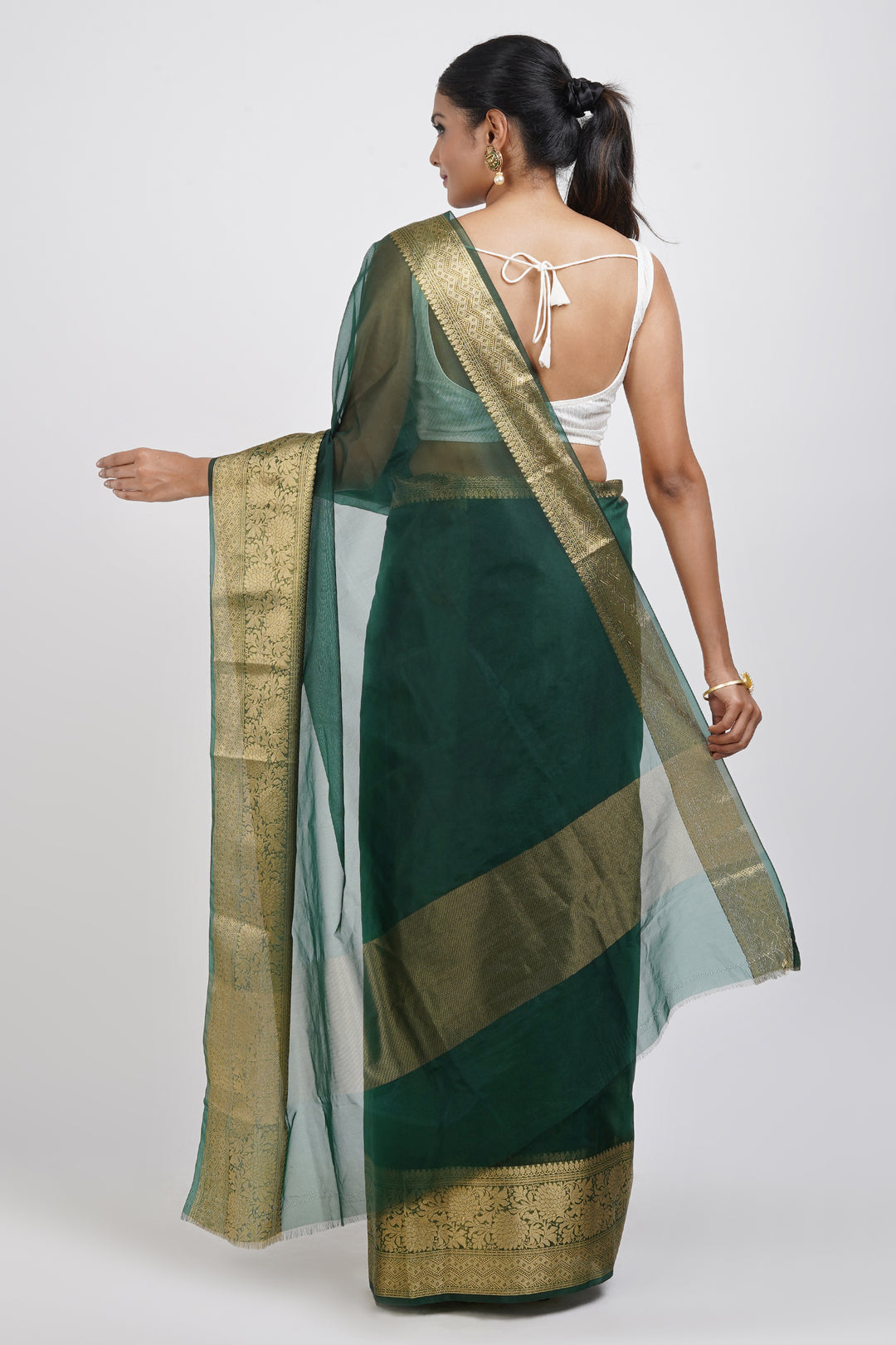 Teejh Zunaira Green Organza Saree