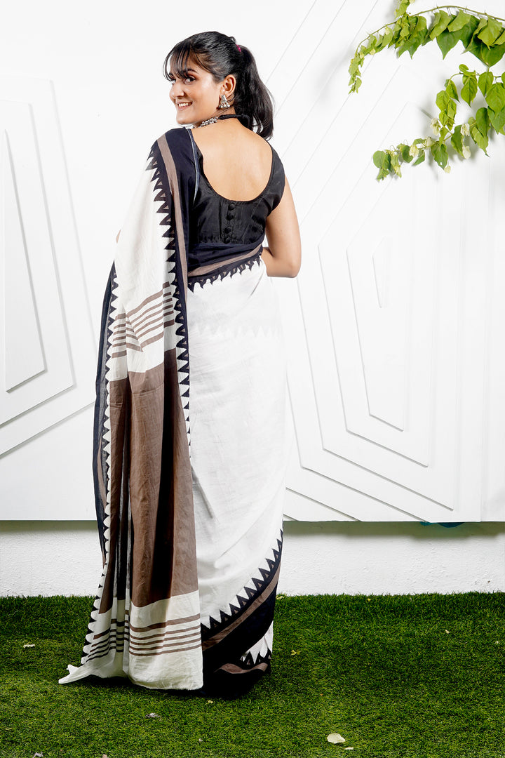 Teejh Moonlight White &amp; Brown Print Mulmul Cotton Saree