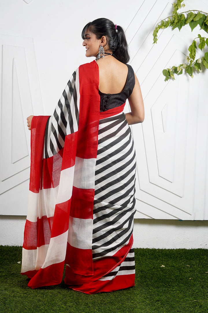 Teejh Innayat Black &amp; Red Stripes Print Mulmul Cotton Saree